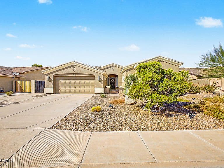 4622 E FIRESTONE Drive photo 3