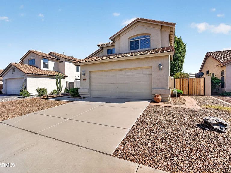 1885 W RAVEN Drive photo 2
