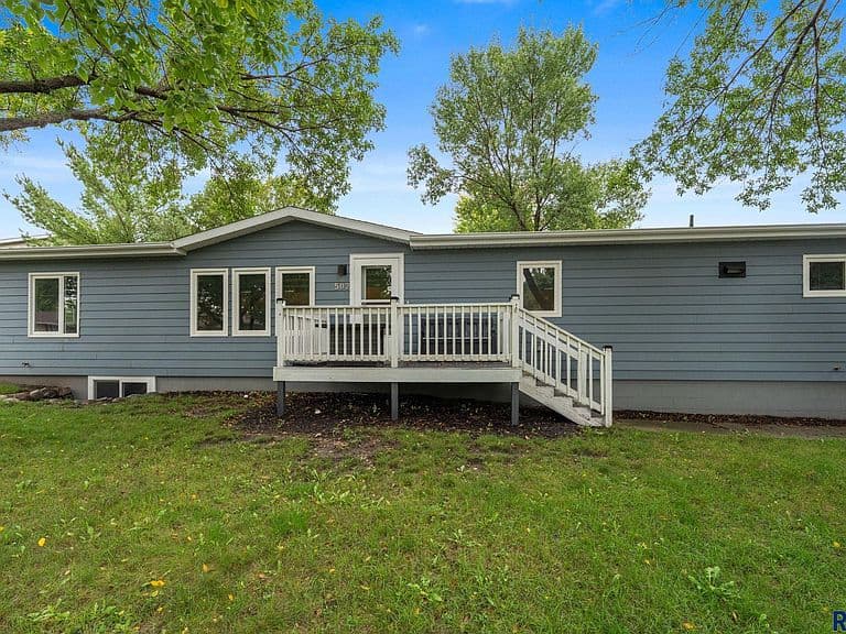 502 N Vandemark Ave photo 3