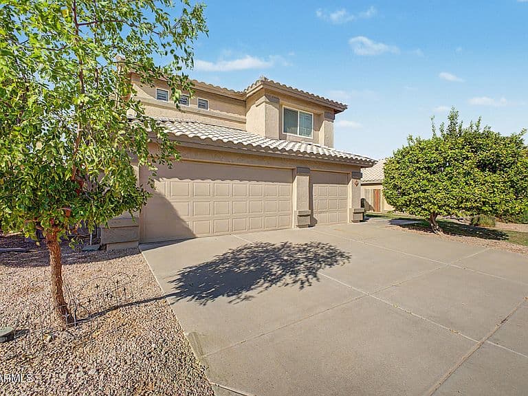 4522 E GOLD POPPY Way photo 2