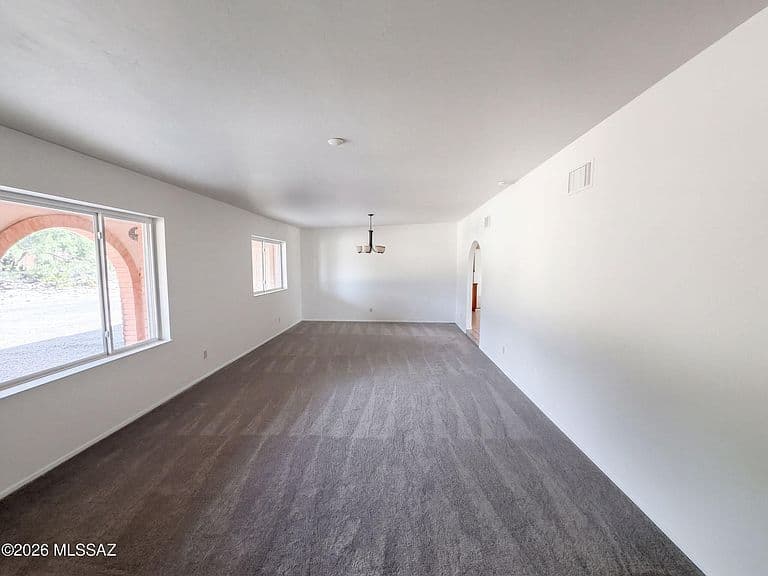 5611 N Placita Arizpe photo 3