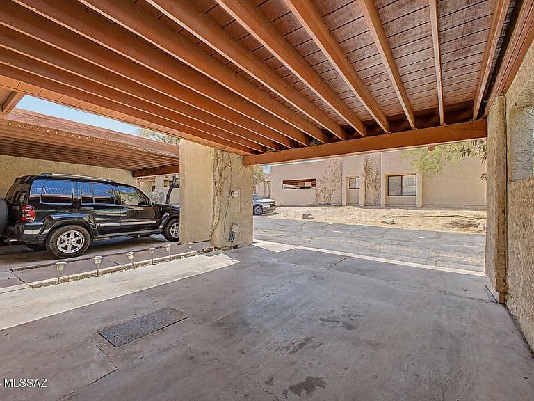 636 W Placita De Las Lomitas photo 4