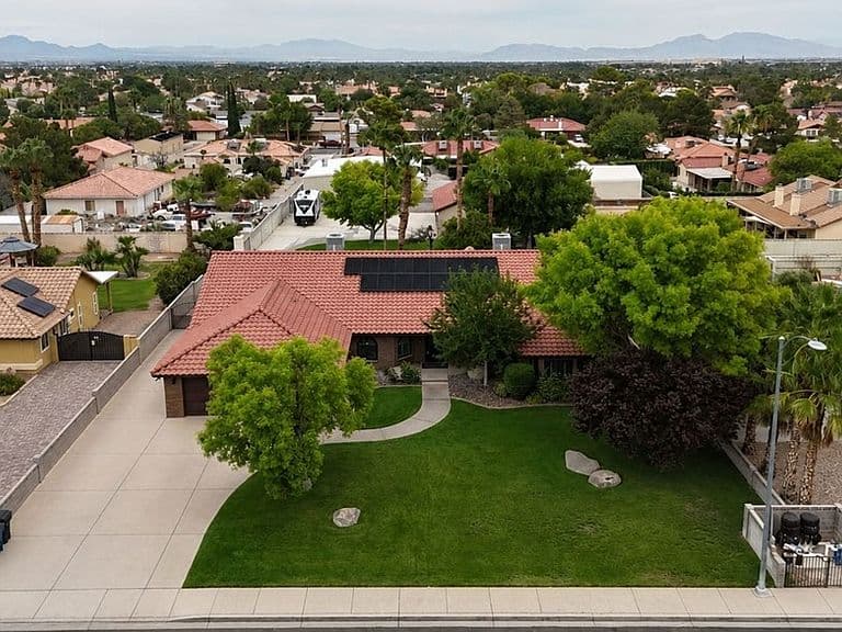 5321 N Durango Dr photo 3