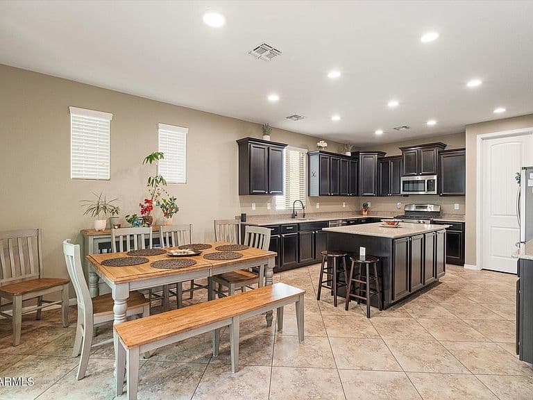3664 E GIDEON Way photo 2
