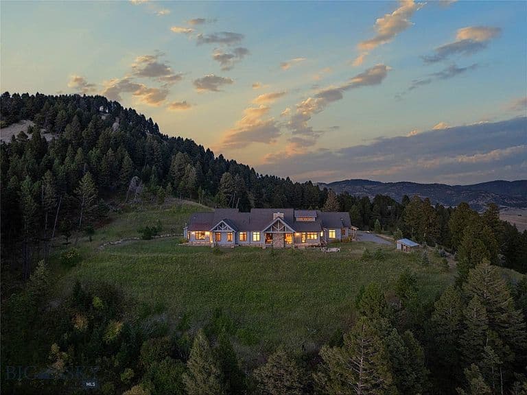 1221 Green Valley Way photo 3