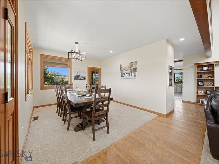 977 Trailcrest Dr photo 5