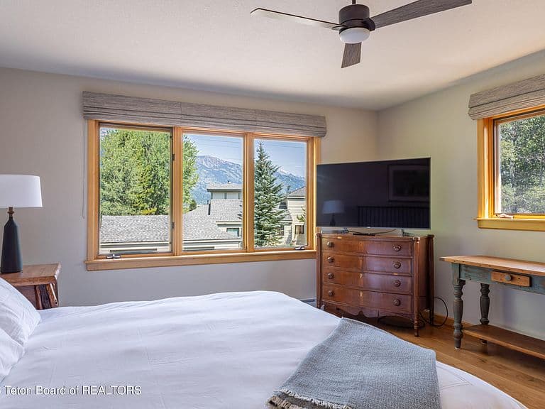 3940 N Pond Dr #13 photo 4