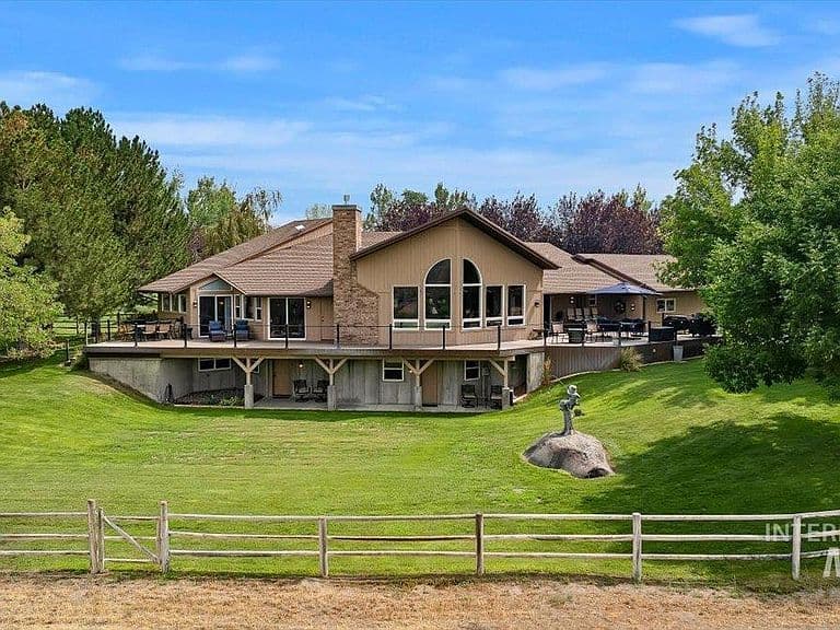 1290 Quail Hollow photo 2