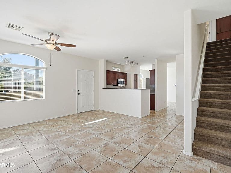 2725 E MINE CREEK Road #1013 photo 4