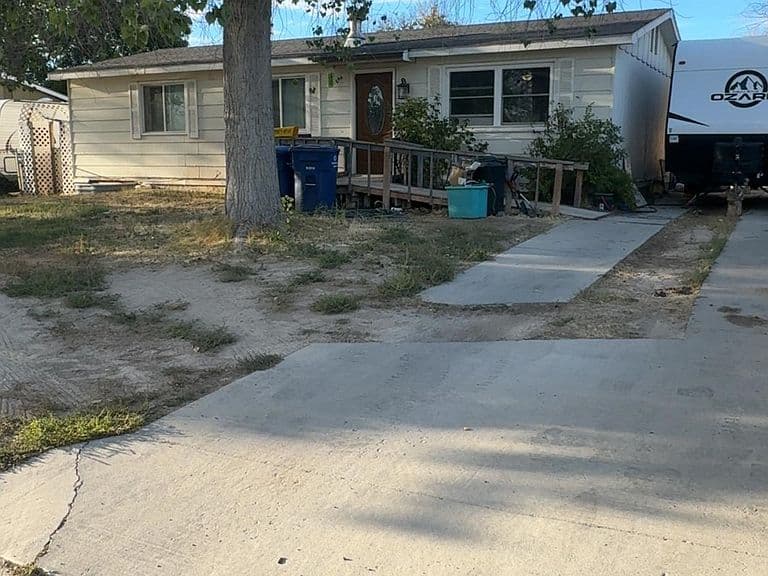 232 Glacier Dr photo 1