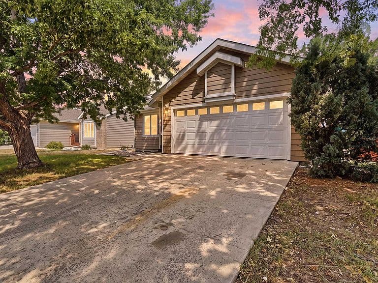 1220 Range View Cir photo 2