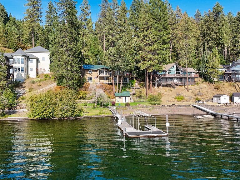 428 E Beachhouse Ln photo 2