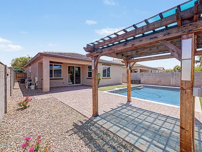 35744 N BANDOLIER Drive photo 5