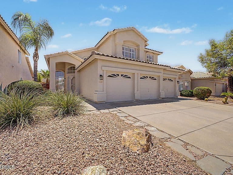9289 E BLANCHE Drive photo 2