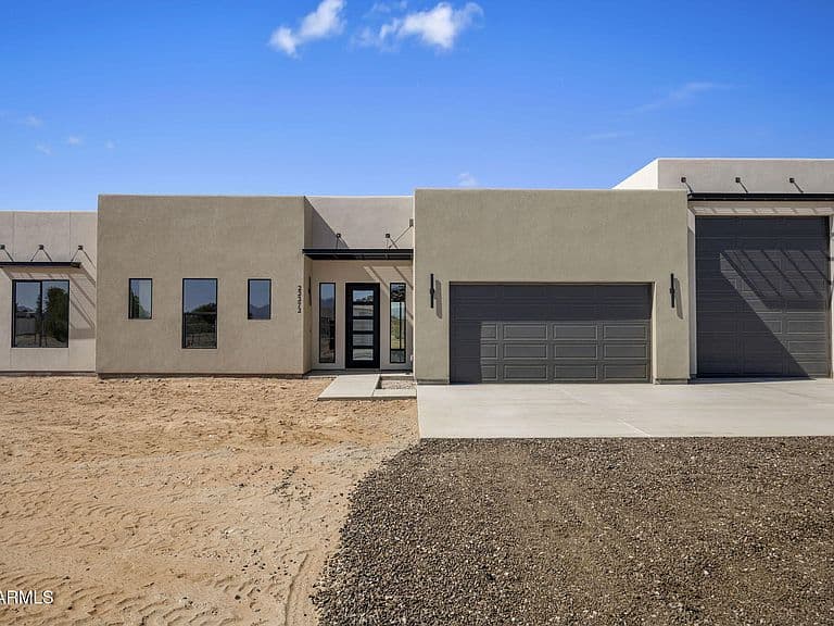 22272 W ROY ROGERS Road photo 1