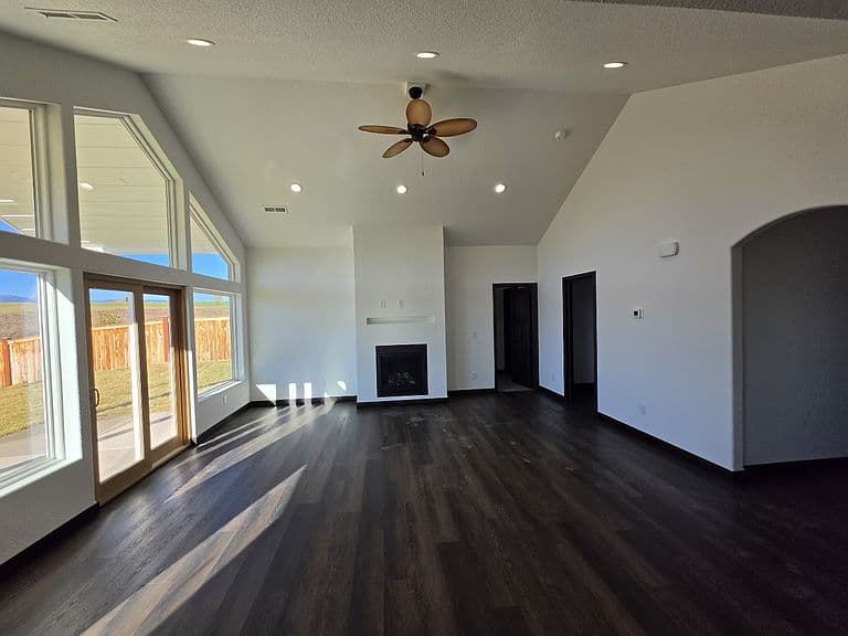 2182 Excalibur Way photo 3