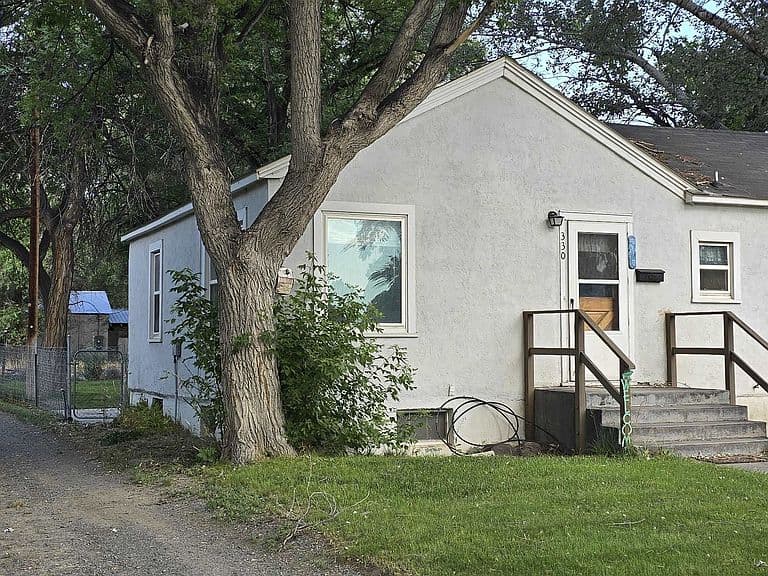 330 Idaho Ave photo 3