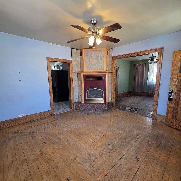 901 Delaware Ave photo 4