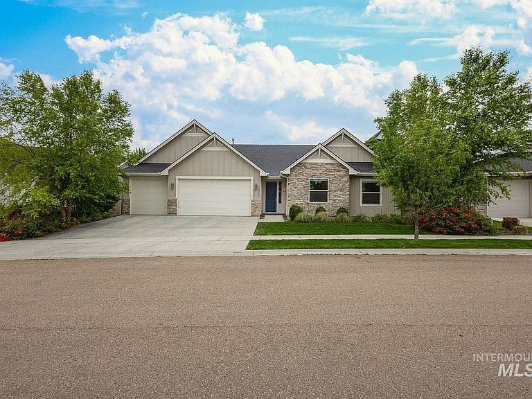 3845 S Cannon Way photo 2