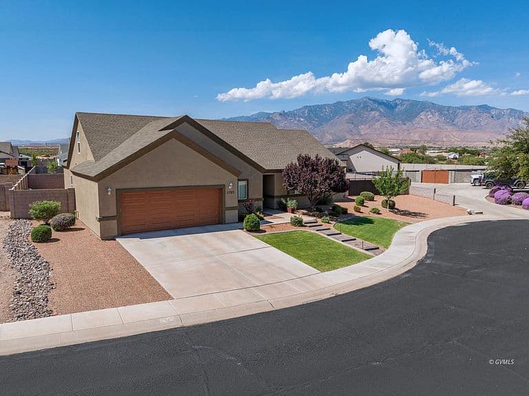 2707 W Bobwhite Ln photo 2
