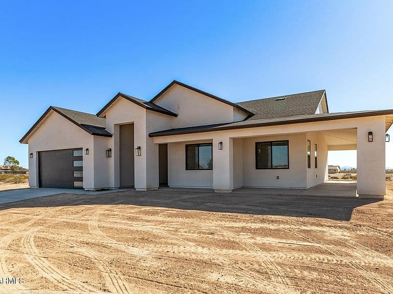 33227 W SUNLAND Avenue photo 5