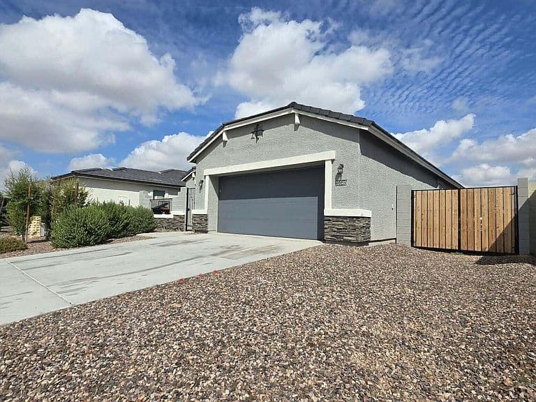 10340 W CHIPMAN Road photo 1
