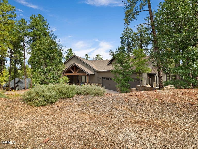 3710 S Bridle Path photo 4