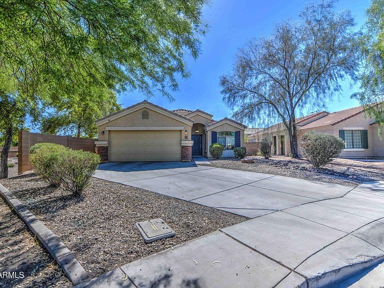 5334 S 237TH Lane photo 3