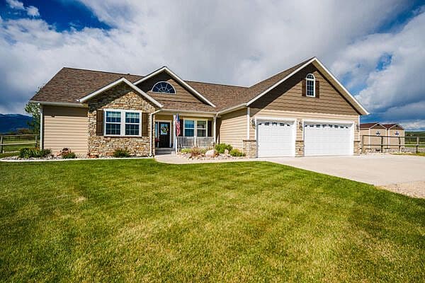 18 Sandstone Cir photo 2