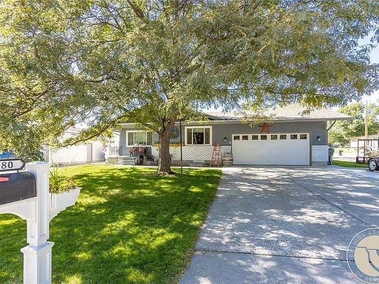 2680 Patricia Ln photo 2