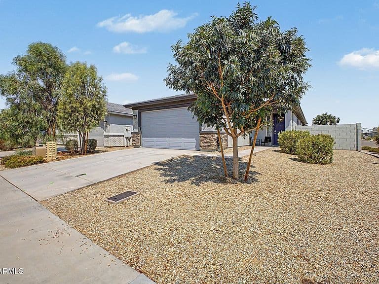 17308 W DALEY Lane photo 2