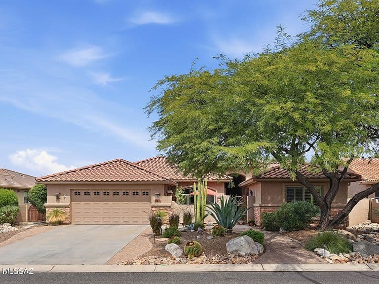 61670 E Ironwood Ln photo 1