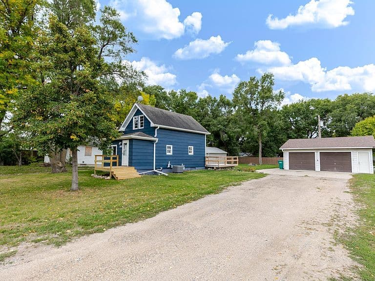 501 Nelson Dr photo 3