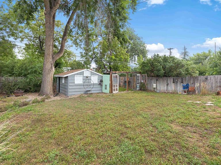 2220 7th Ave photo 3