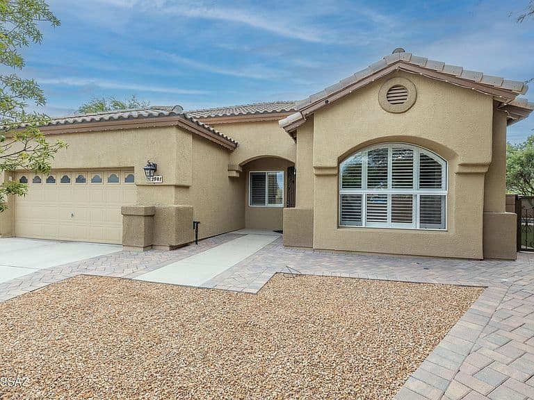 2941 W Desert Glory Dr photo 4
