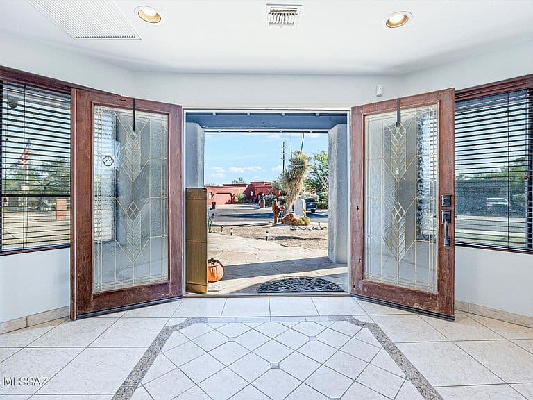 1432 W Calle Del Mito photo 5