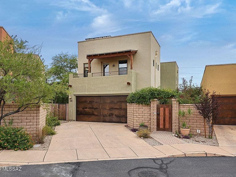 36 E Castlefield Cir photo 1