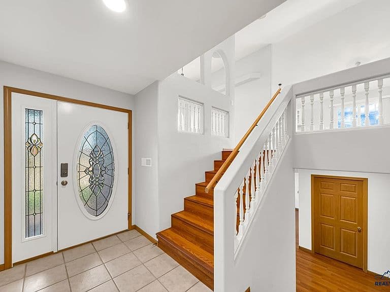 925 Nicole St photo 5