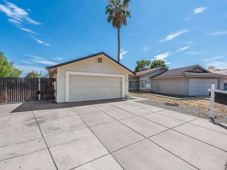 3609 W MARCO POLO Road photo 2