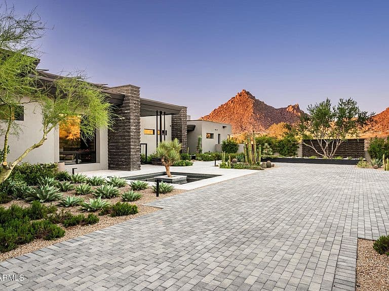 10784 E PINNACLE PEAK Road photo 4