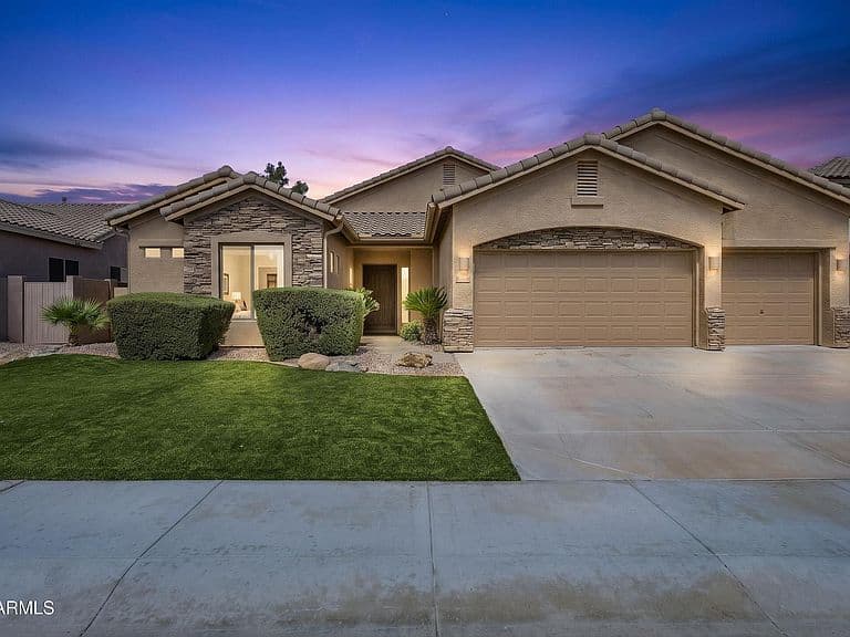 4342 W HACKAMORE Drive photo 1