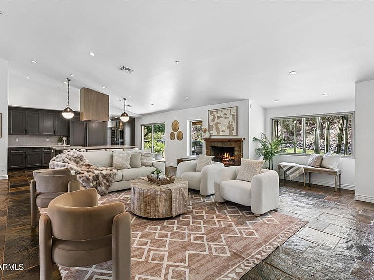 14018 N CORAL GABLES Drive photo 2