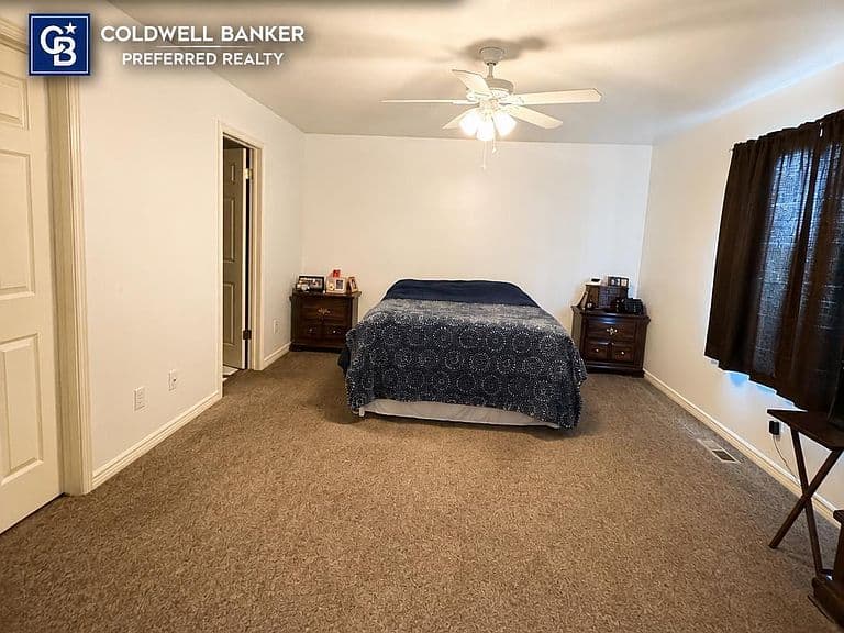 250 Aspen Hills Ct photo 5