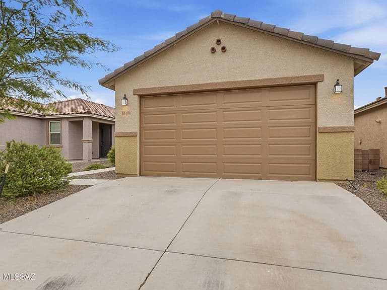 10494 W Waveland Dr photo 2