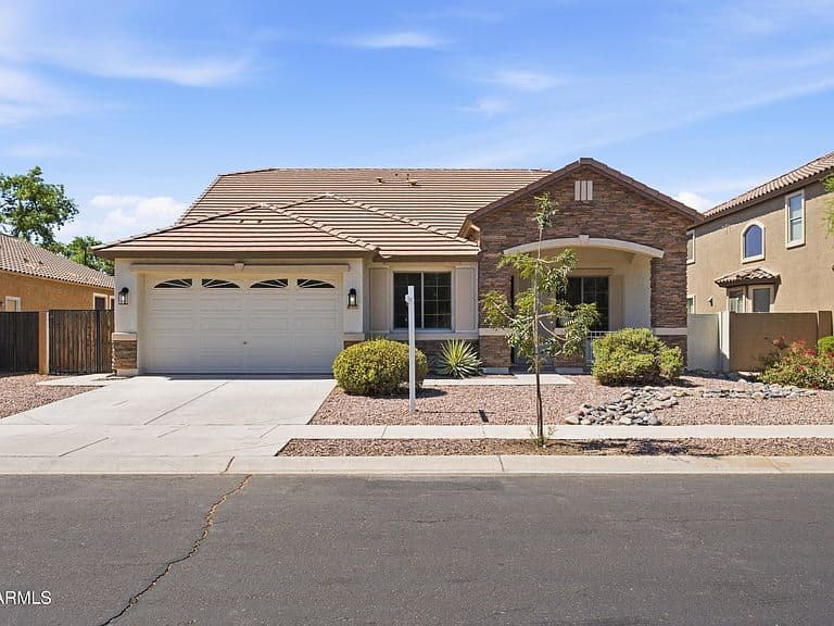 3257 E TONTO Court photo 4
