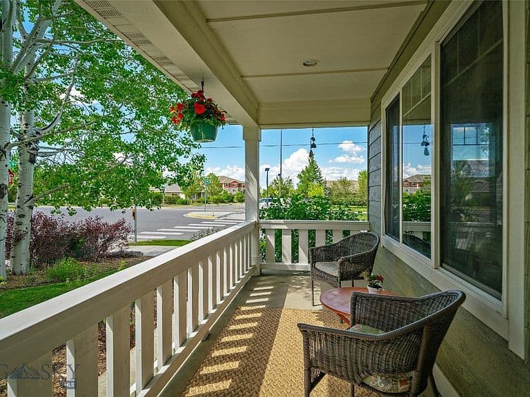 1234 Hunters Way photo 3
