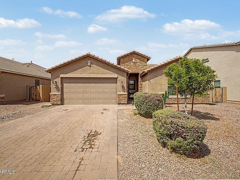2000 W MADISEN MARIE Avenue photo 3