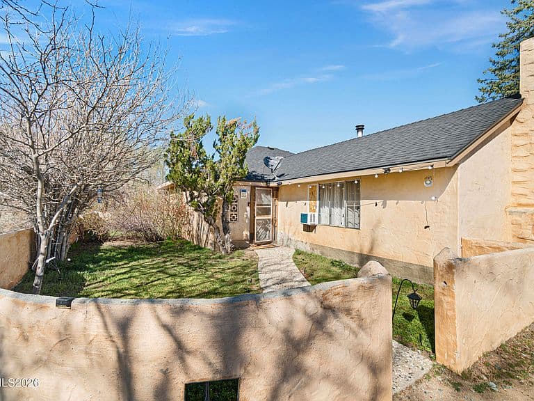 3597 Green Acre Dr photo 2