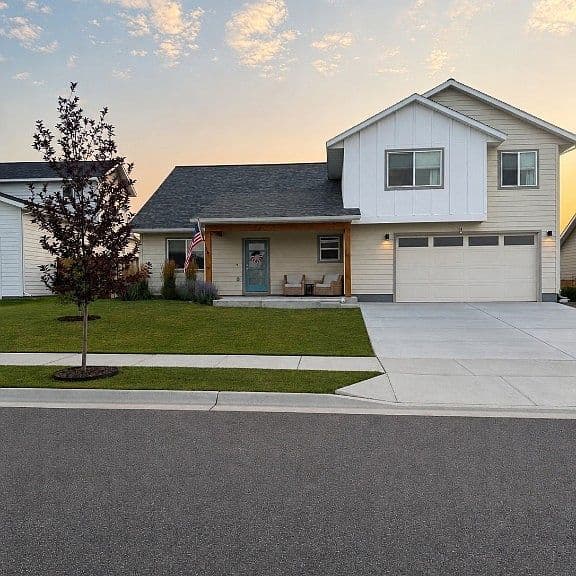 1005 Pryor Ln photo 2