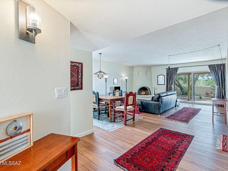 5012 N Camino Del Lazo photo 5